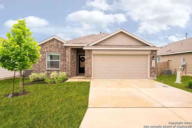 Homes For Sale - 5789 Companion Loop<br/> Bulverde, TX 78163