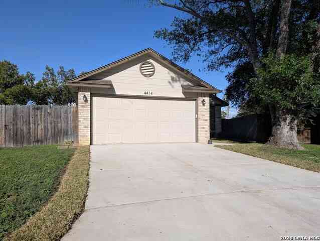 Homes For Sale - 4414 Knollmanor<br/> San Antonio, TX 78247
