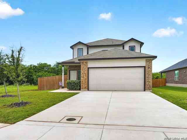 Homes For Sale - 304 Saddle Dawn<br/> Cibolo, TX 78108
