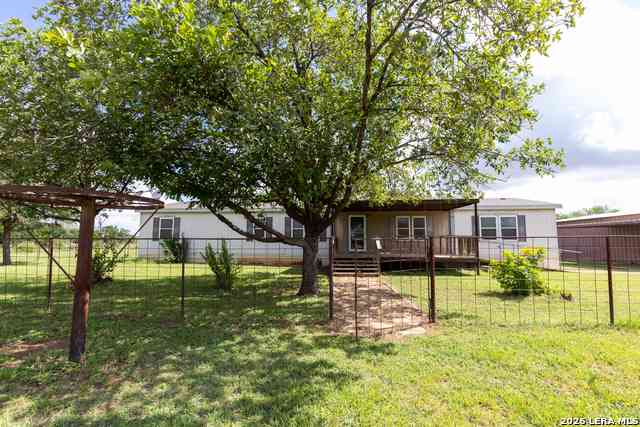 Mobile Home For Sale - 4780 County Road 307<br/> Jourdanton, TX 78026