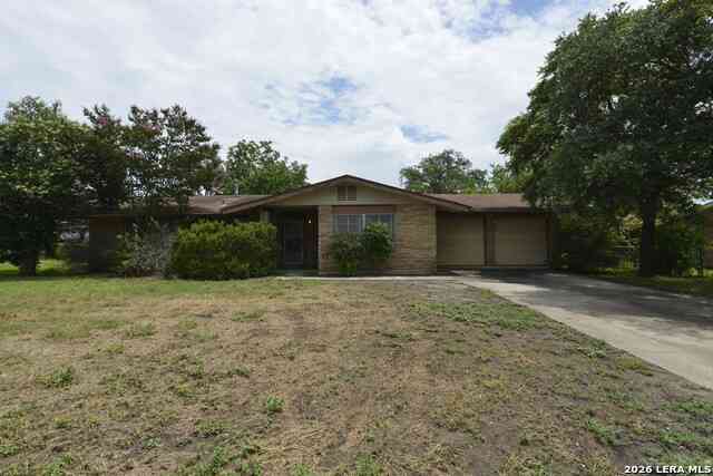 Homes For Sale - 222 Zephyr Dr<br/> Windcrest, TX 78239