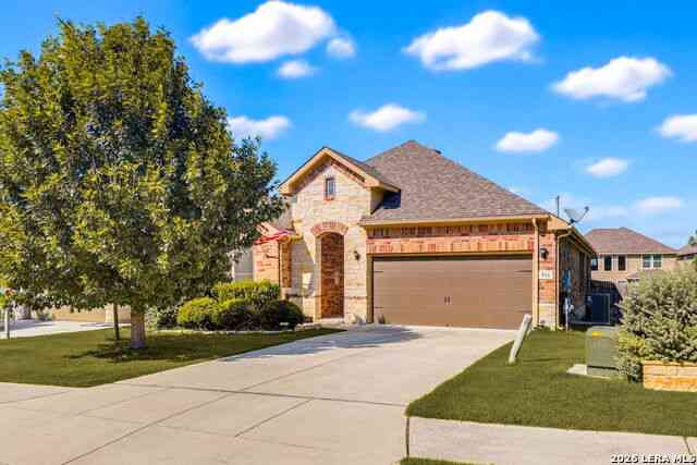 Homes For Sale - 911 Highland Vista<br/> New Braunfels, TX 78130