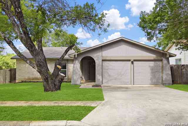 Homes For Sale - 12819 Tarrytown St<br/> San Antonio, TX 78233