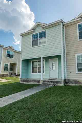 Townhouse For Sale - 115 Autumn Pass<br/> San Antonio, TX 78245