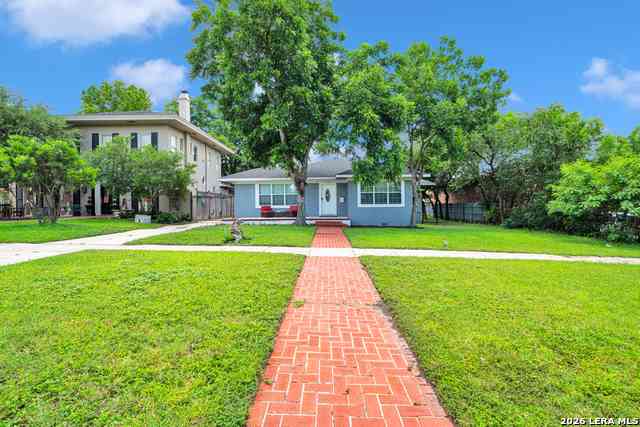 Homes For Sale - 322 W Huisache Ave<br/> San Antonio, TX 78212