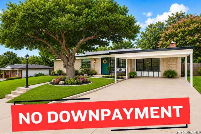 Homes For Sale - 210 W Glenview<br/> San Antonio, TX 78228