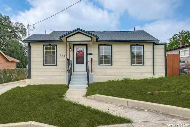 Homes For Sale - 1950 Lamar St<br/> San Antonio, TX 78202