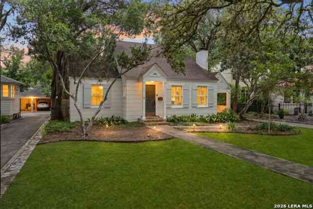 Homes For Sale - 216 Tuxedo Ave<br/> Alamo Heights, TX 78209