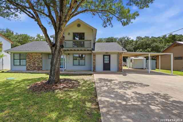 Homes For Sale - 1377 Laurie Dr<br/> Comal County, Canyon Lake, TX 78133