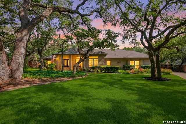 Homes For Sale - 8607 Braun Hill Dr<br/> San Antonio, TX 78254