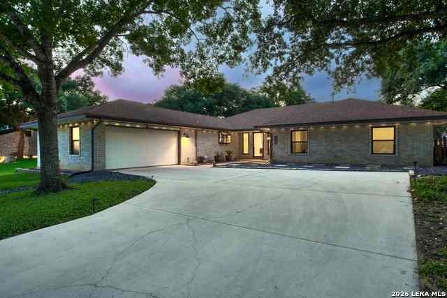 Homes For Sale - 911 Silver Spruce St<br/> San Antonio, TX 78232
