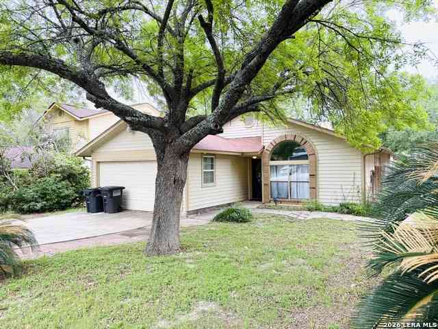 Homes For Sale - 647 Cypressgreen Dr<br/> Bexar County, San Antonio, TX 78245
