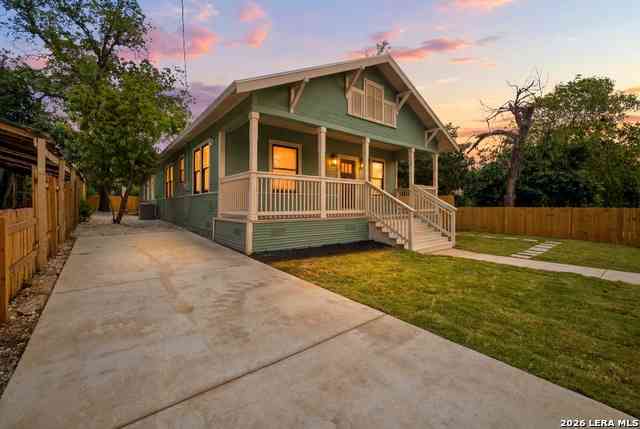 Homes For Sale - 136 Gorman<br/> San Antonio, TX 78202