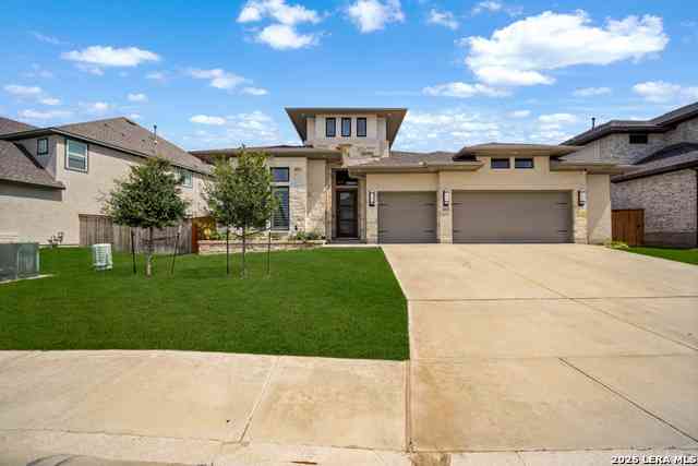 Homes For Sale - 14823 Mapleton Hl<br/> San Antonio, TX 78245