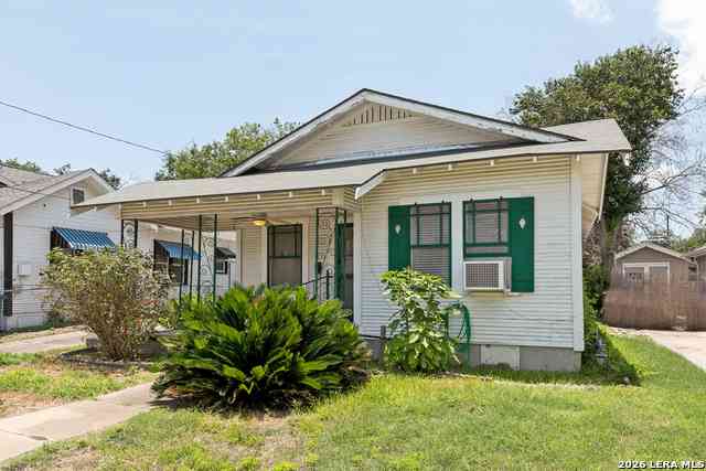 Homes For Sale - 230 W High<br/> Bexar County, San Antonio, TX 78210