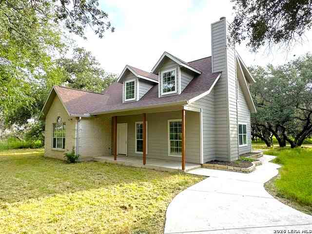 Homes For Sale - 1591 County Road 320<br/> Floresville, TX 78114