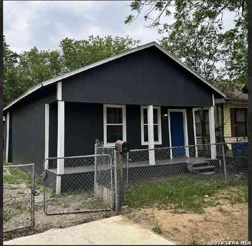 Homes For Sale - 1204 Rivas St<br/> Bexar County, San Antonio, TX 78207