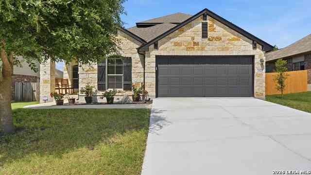 Homes For Sale - 2122 Dragon Trl<br/> New Braunfels, TX 78130