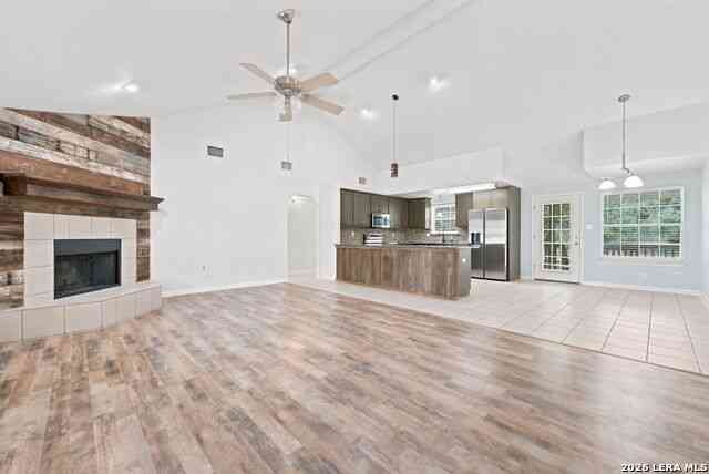Homes For Sale - 104 Shadow Woods<br/> La Vernia, TX 78121