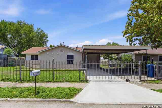 Homes For Sale - 9139 Lytle Ave<br/> Bexar County, San Antonio, TX 78224