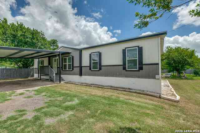 Mobile Home For Sale - 7030 Calle Briseno<br/> Bexar County, San Antonio, TX 78252