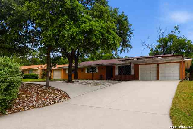 Homes For Sale - 206 Bloomfield Dr<br/> San Antonio, TX 78228