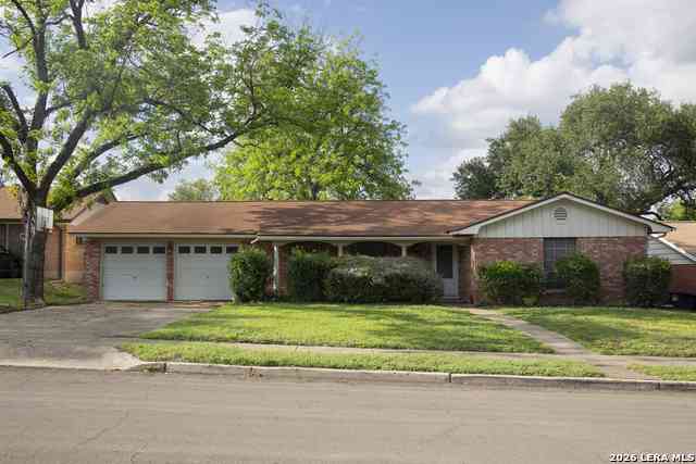 Homes For Sale - 3715 Oak Trl<br/> San Antonio, TX 78228