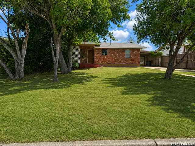 Homes For Sale - 1206 S 2nd St<br/> Floresville, TX 78114