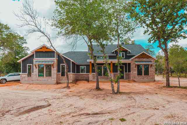 Homes For Sale - 1009 Wild Flower<br/> Floresville, TX 78114