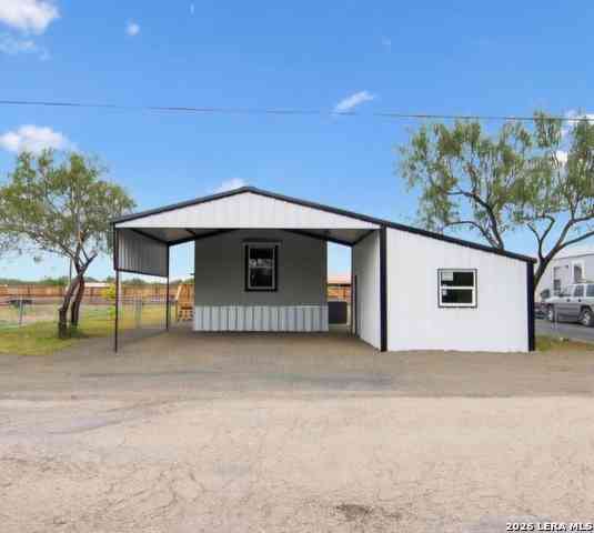 Mobile Home For Sale - 1824 Uvalde Estates Dr<br/> Uvalde County, Uvalde, TX 78801