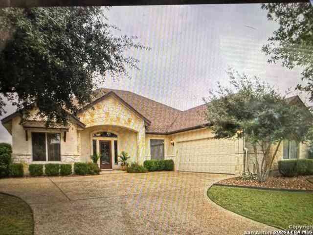 Homes For Sale - 30135 Cibolo Run<br/> Fair Oaks Ranch, TX 78015