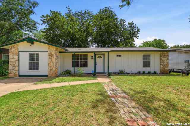 Homes For Sale - 702 Crestfield St<br/> San Antonio, TX 78227