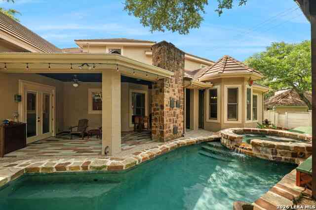 Homes For Sale - 10 Falls Vw<br/> Boerne, TX 78015