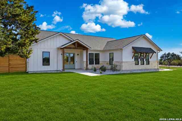 Homes For Sale - 389 Rio Cir<br/> Pipe Creek, TX 78063