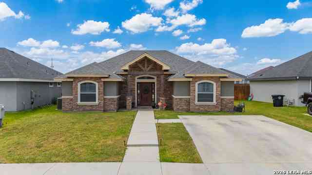 Homes For Sale - 1820 Rebecca Ln<br/> Eagle Pass, TX 78852