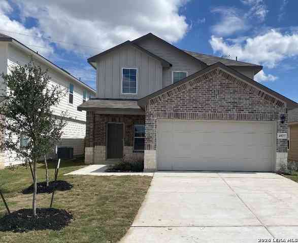 Homes For Sale - 4927 Cork Xing<br/> Guadalupe County, New Braunfels, TX 78130