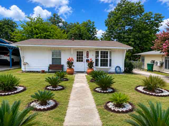 Homes For Sale - 914 Glamis Ave<br/> San Antonio, TX 78223