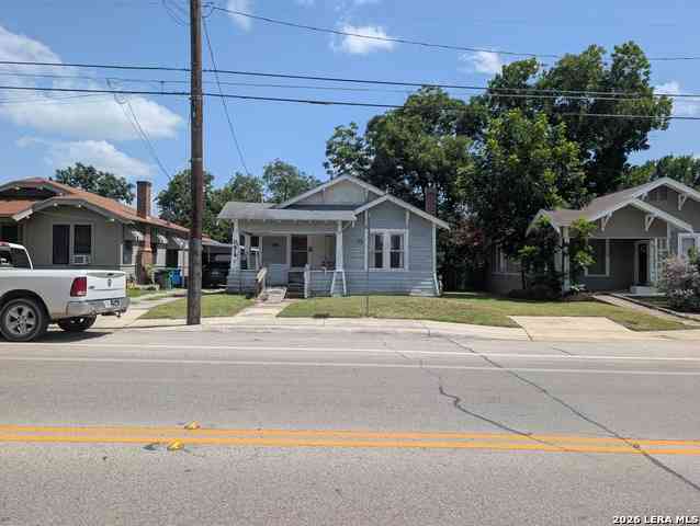 Homes For Sale - 914 E Grayson St<br/> Bexar County, San Antonio, TX 78208
