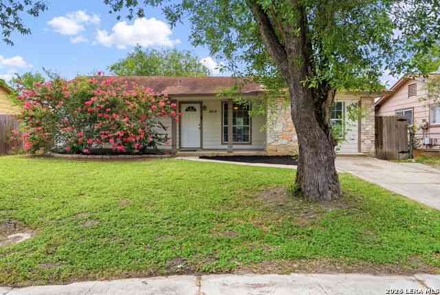 Homes For Sale - 5322 Stoneshire<br/> San Antonio, TX 78218
