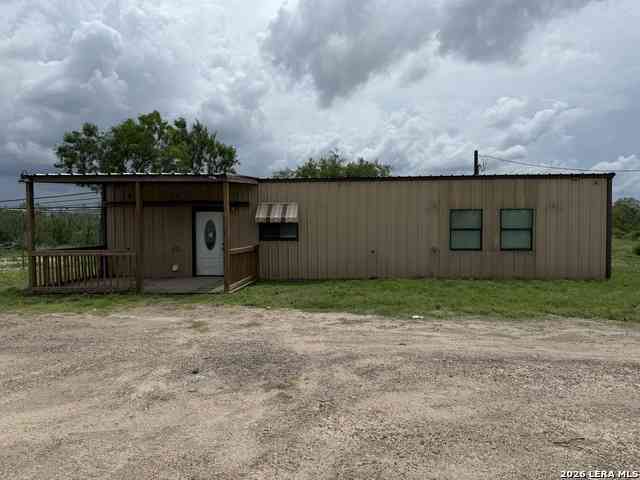 Homes For Sale - 2711 W Highway 72<br/> Live Oak County, Three Rivers, TX 78071