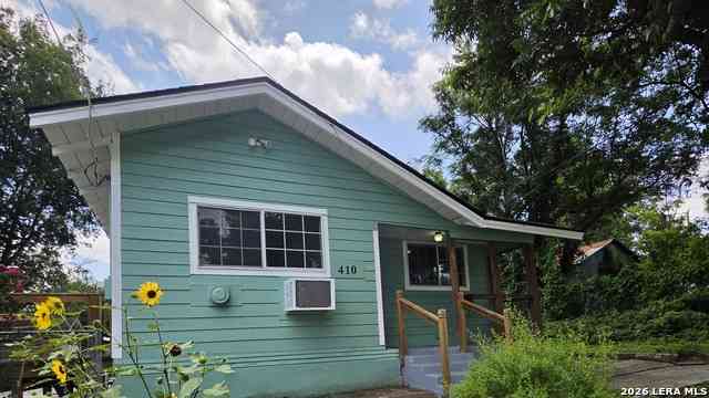 Homes For Sale - 410 Nopal St<br/> San Antonio, TX 78210