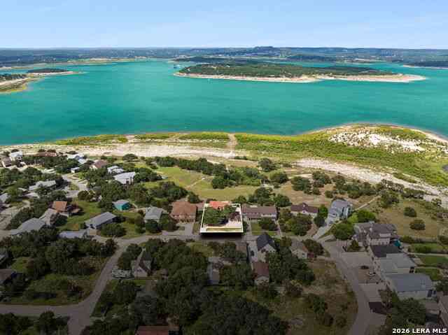 Homes For Sale - 408 Edge Hill Dr<br/> Canyon Lake, TX 78133