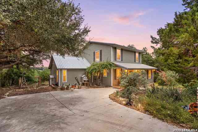 Homes For Sale - 707 Appaloosa Dr<br/> Fischer, TX 78623