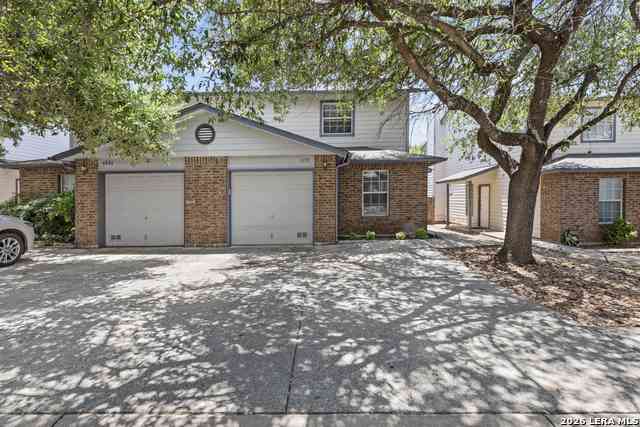 Townhouse For Sale - 6030 Bantry Bay<br/> Bexar County, San Antonio, TX 78240