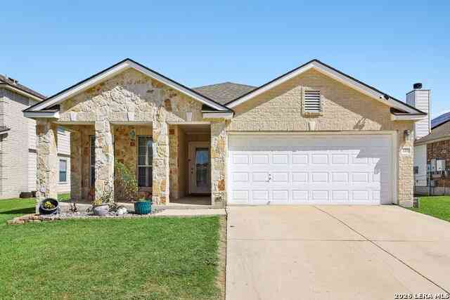 Homes For Sale - 132 Sleepy Vlg<br/> Cibolo, TX 78108
