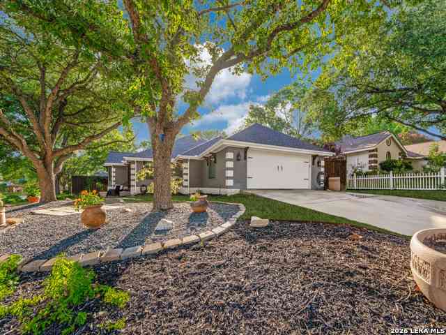 Homes For Sale - 1933 Squire Cir<br/> New Braunfels, TX 78130