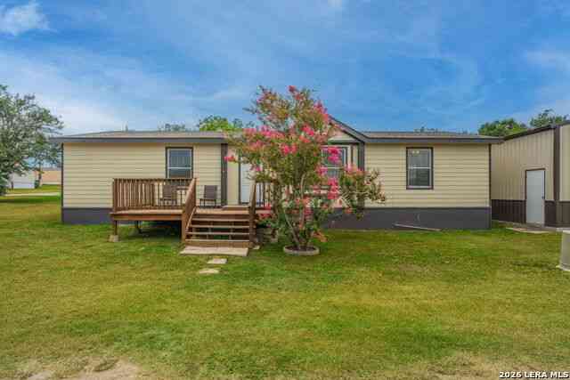 Mobile Home For Sale - 200 W Elwood St<br/> Karnes County, Falls City, TX 78113