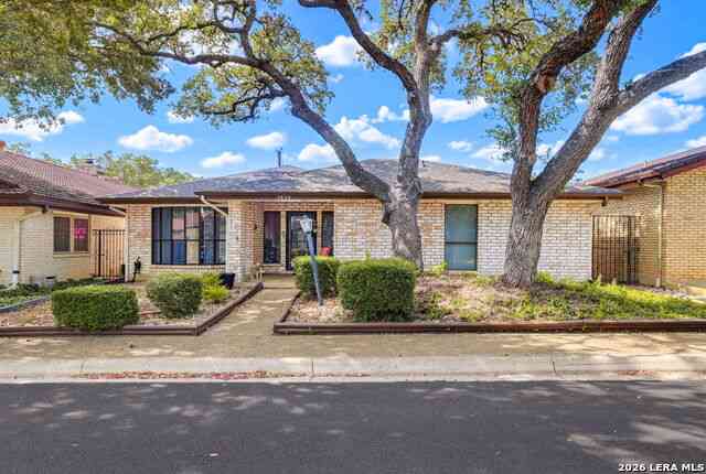 Homes For Sale - 5829 Northgap St<br/> Bexar County, Windcrest, TX 78239