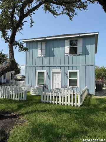 Homes For Sale - 4212 Highway 35 S<br/> Rockport, TX 78382