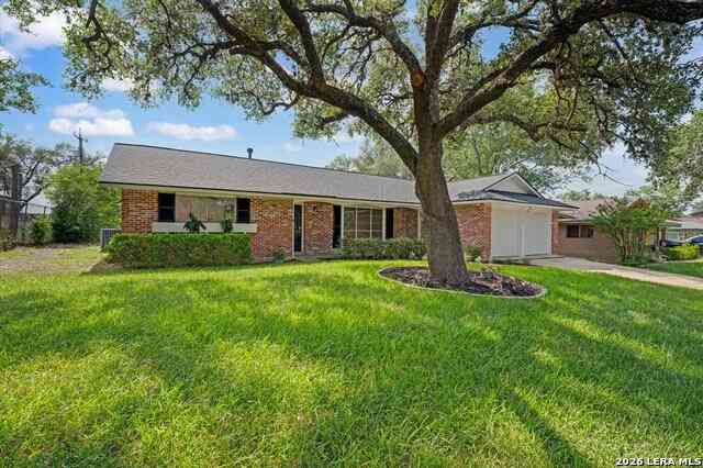 Homes For Sale - 2925 Wacos Dr<br/> Bexar County, San Antonio, TX 78238